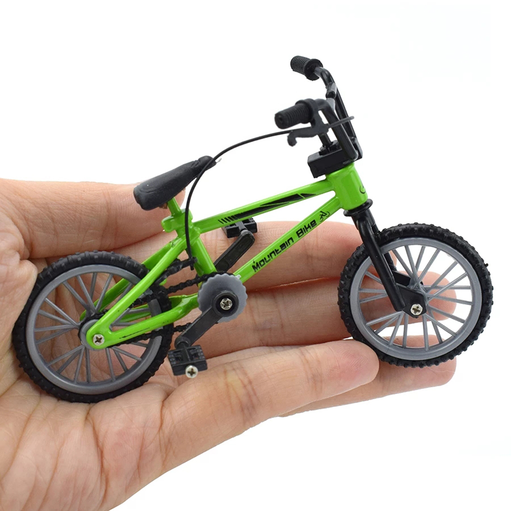 Paduan Logam Berkualitas Tingg - Picture Of Mountain Biking ulasan dan harga